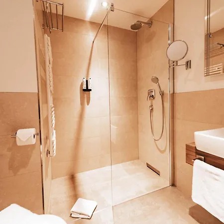 Fontane 4*