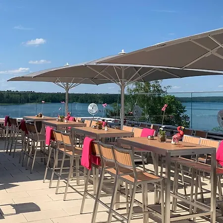 Fontane מלון שורפהייד