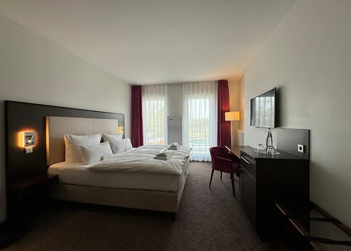 Отель Fontane 4*