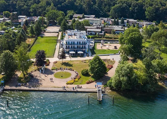 Отель Fontane 4*